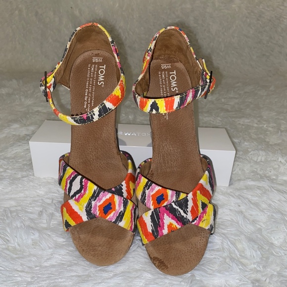 Toms  Wedge Southwest blue yellow Aztec colorful print heel sandals cork 9.5 - Picture 5 of 6